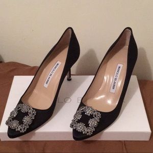 Manolo Blahnik gangoso pump